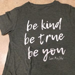 Green love this life t-shirt